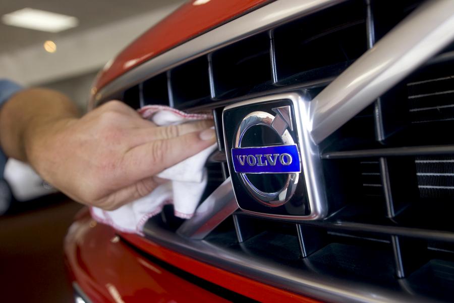 Ford dalej rozmawia z Chińczykami o sprzedaży Volvo