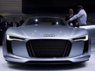 Audi e-Tron prezentowane podczas salonu motoryzacyjnego w Detroit