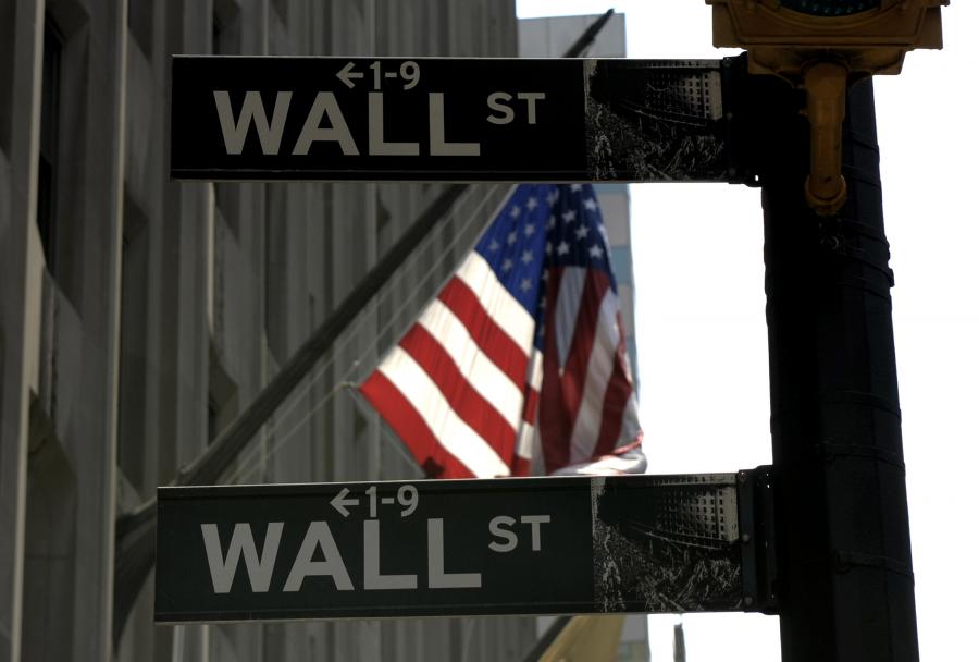 Wall Street martwi się o Europę. Indeksy mocno w dół