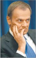 Premier Donald Tusk chce sięgnąć do skarbców banków Fot. Artur Chmielewski