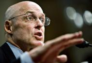 Henry Paulson jest zwolennikiem fuzji i przejęć w sektorze bankowym.