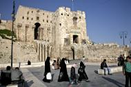 Syria w ogniu: walki toczą się w całym kraju, zbombardowano Rastan