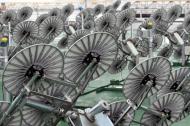Baterie słoneczne w elektrowni słonecznej Solar Techno Park, należącej do JFE Engineering Corp.'s. Jokohama, prefektura Kanagawa, Japonia, 5.10.2011. (5) Fot. Koichi Kamoshida/Bloomberg.