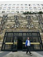 Budynek NBP. Fpt. Bloomberg
