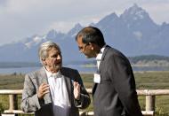 Jean-Claude Trichet, szef Europejskiego Banku Centralnego rozmawia z reporterem w Jackson Hole