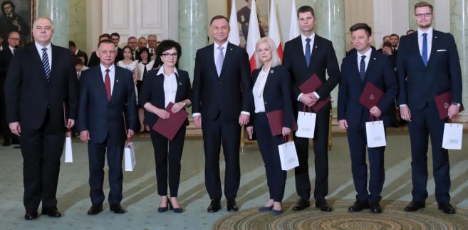 Michał Woś członkiem Rady Ministrów. Kim jest nowy minister bez teki? SYLWETKA - - Forsal.pl ...